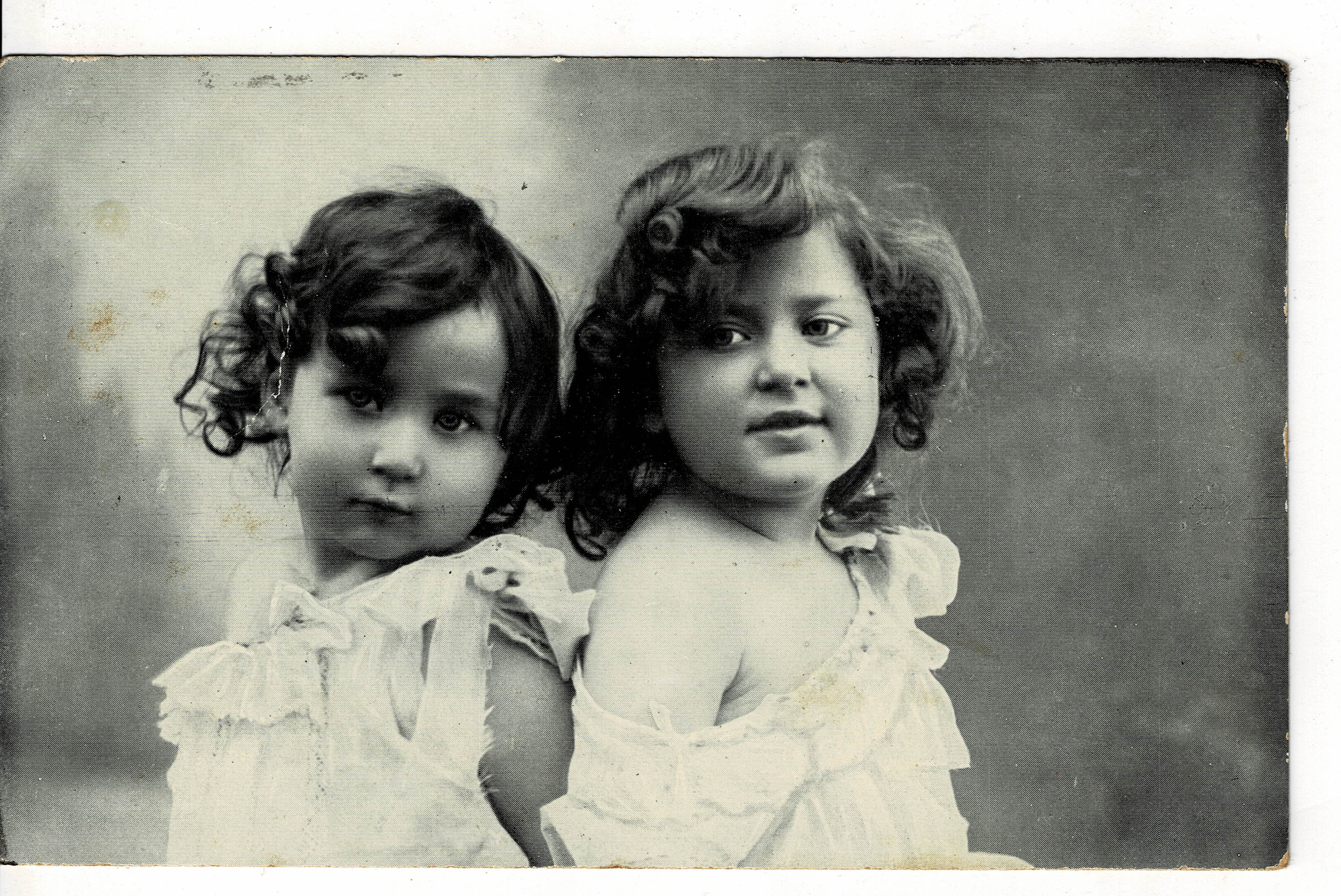 POSTAL DE NIÑOS. NIÑAS.
