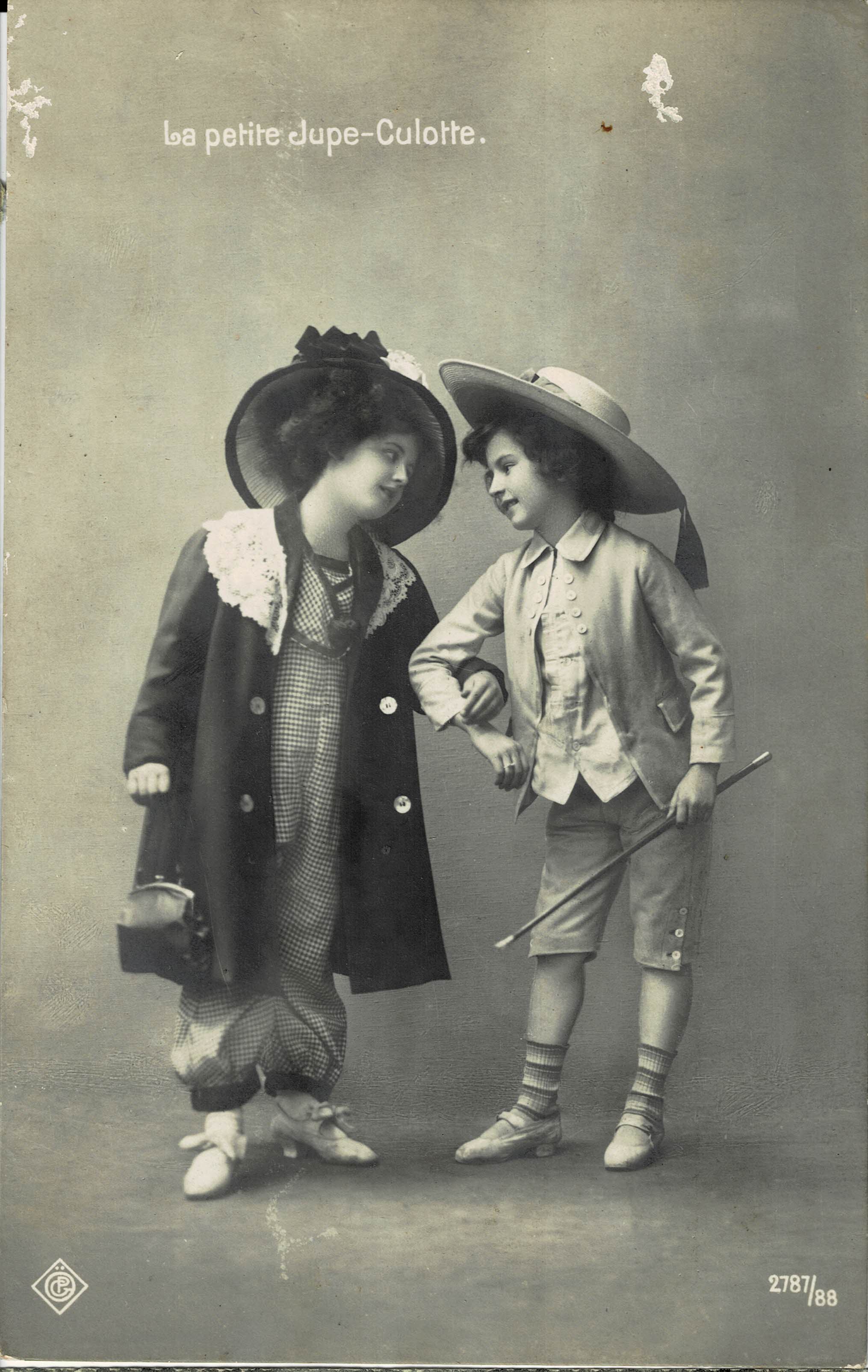 POSTAL NIÑOS EN BLANCO Y NEGRO.
