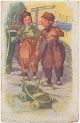 POSTAL DE NIÑOS. CON BOMBACHOS