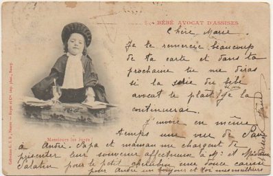 POSTAL DE NIÑOS. MEUSSIEURS LES JURÉS