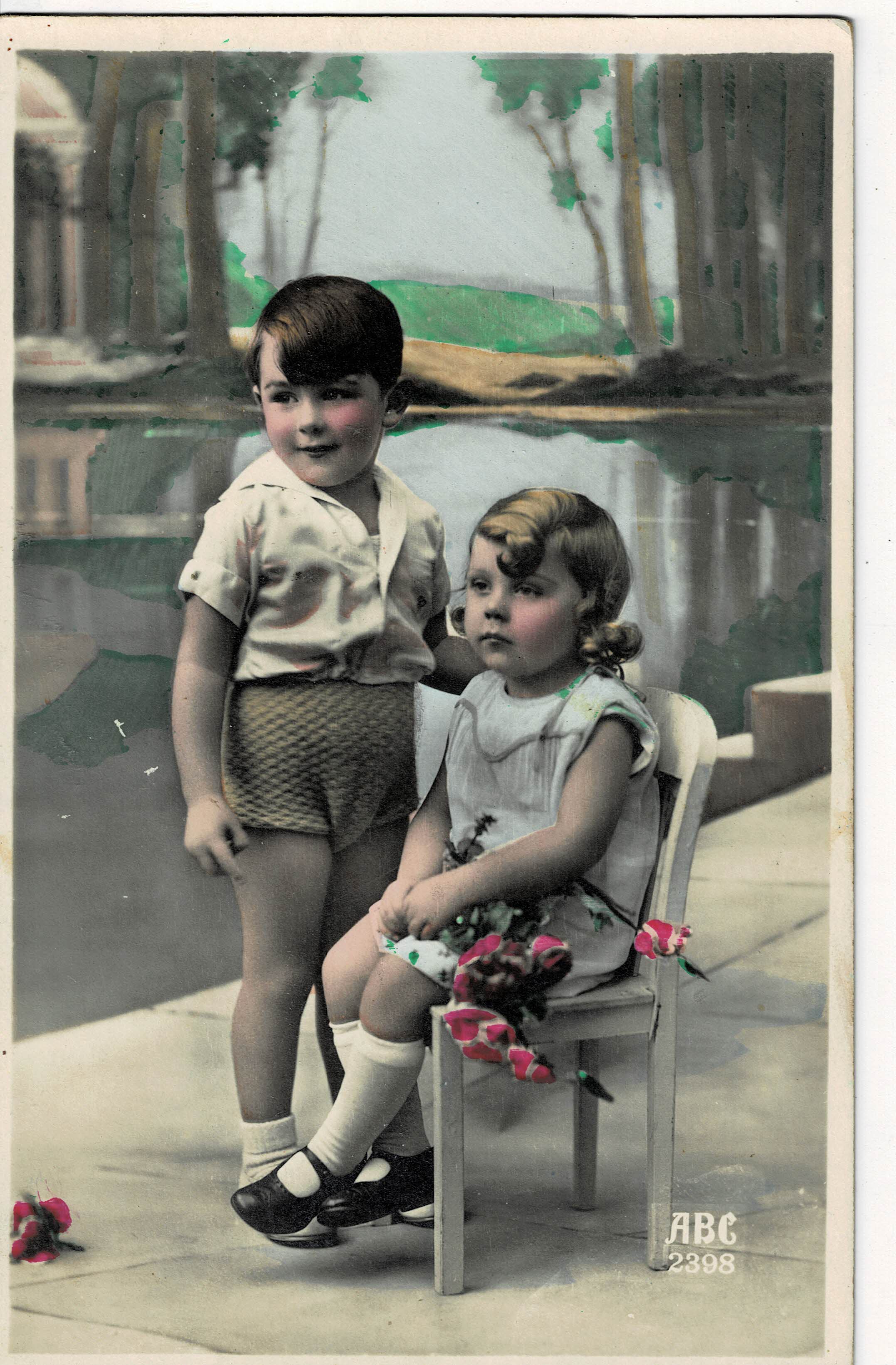 POSTAL DE NIÑOS. NIÑOS A COLOR.