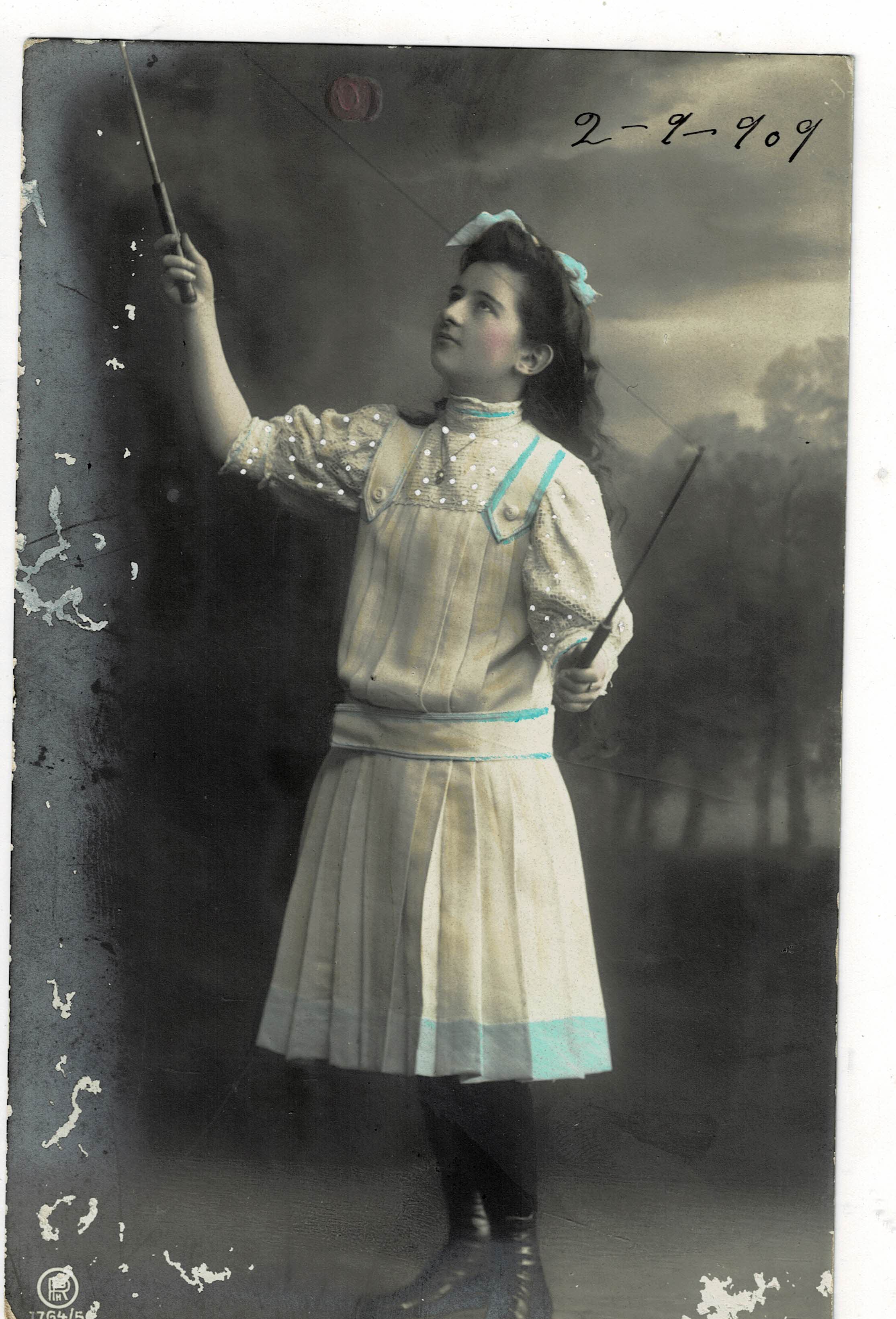 POSTAL DE NIÑOS. NIÑA.