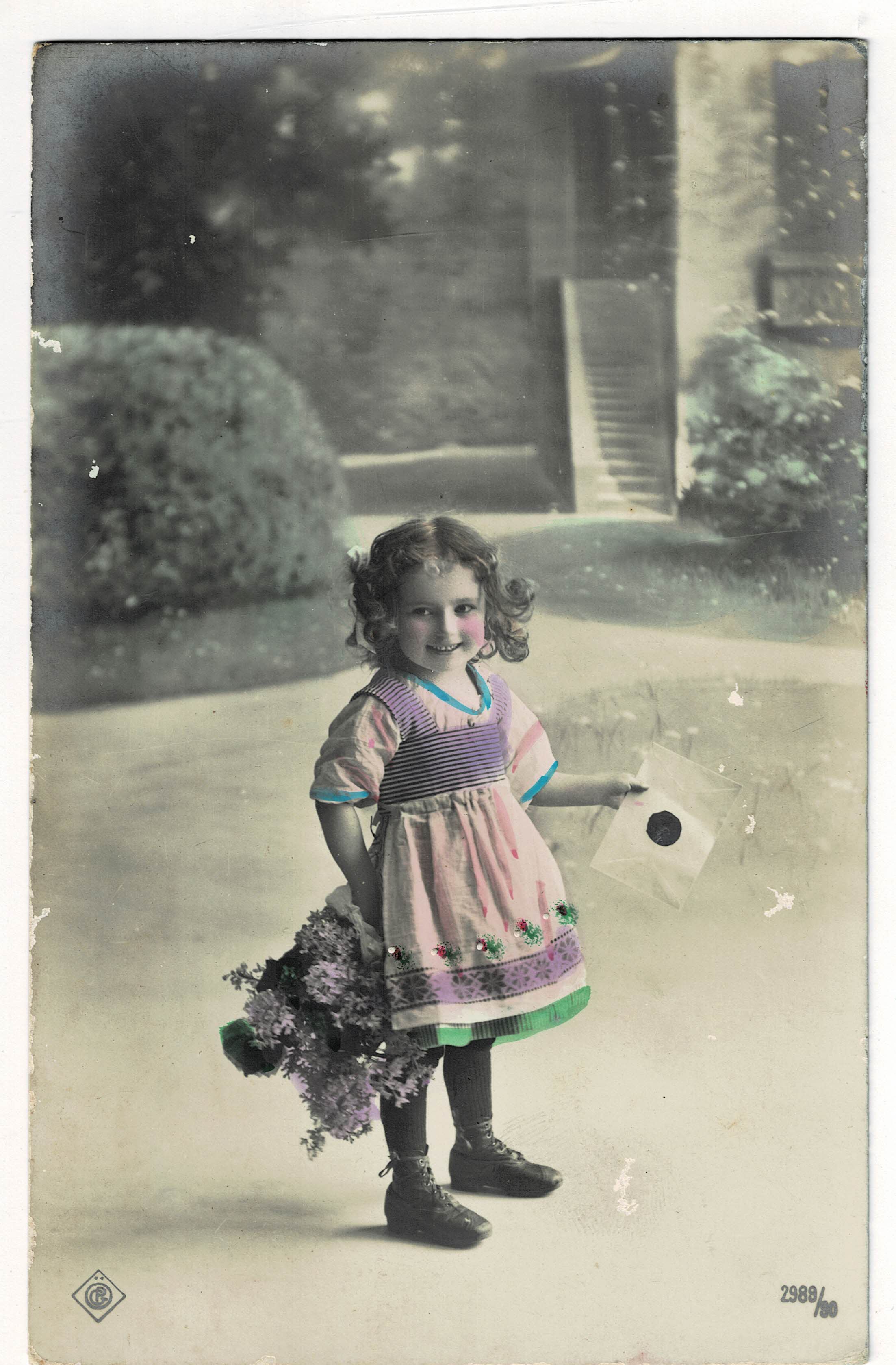 POSTAL DE NIÑOS. NIÑA A COLOR.
