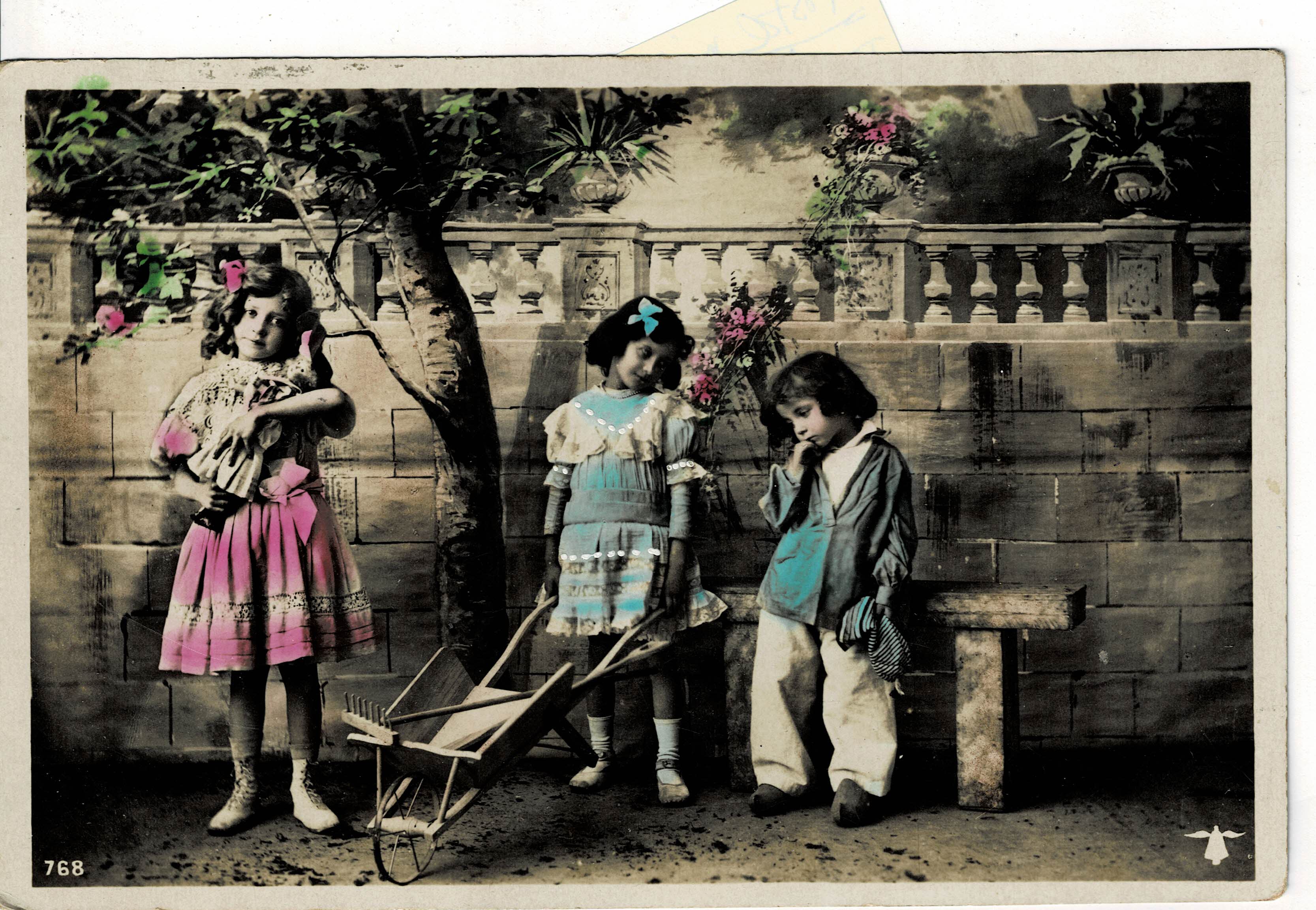 POSTAL DE NIÑOS.