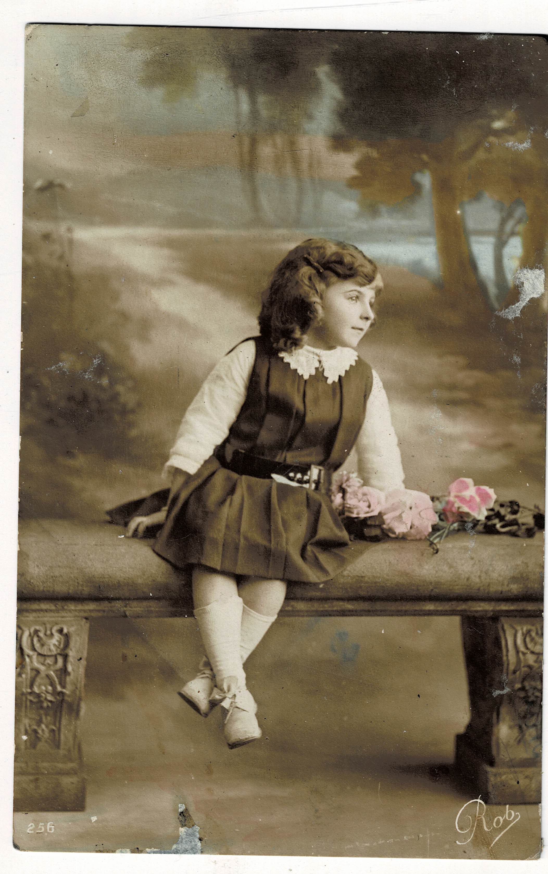 POSTAL DE NIÑOS. NIÑA.