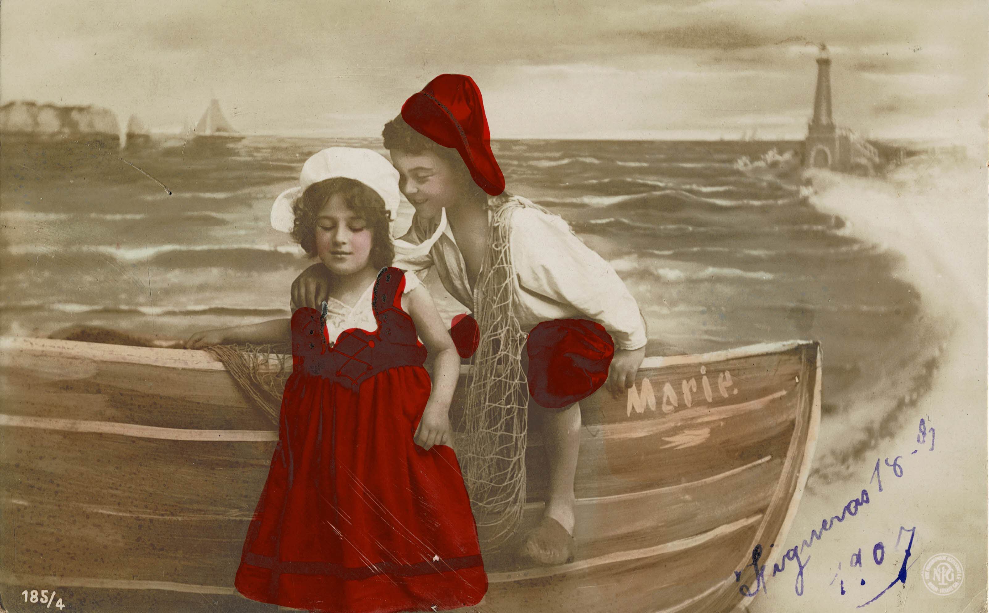 POSTAL DE NIÑOS. NIÑOS JUNTO AL MAR.