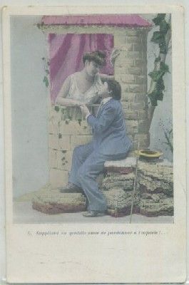 POSTAL DE PAREJA. SUPPLIANT SA GENTILLE AMIE DE PARDONNER DE L'INFIDELE