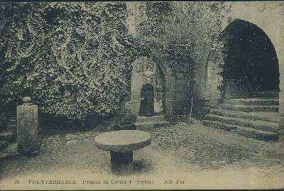 POSTAL ANTIGUA DEL PAIS VASCO FUENTERRABIA 20 PALACIO DE CARLOS V ( PATIO )