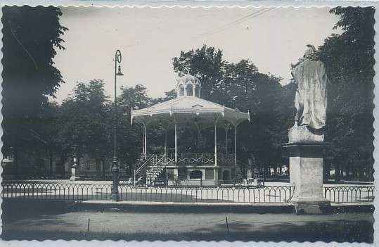 POSTAL DE VITORIA. PARQUE DE LA FLORIDA