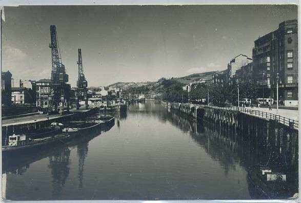 POSTAL DEL PAÍS VASCO. BILBAO. LA RIA Y CAMPO VALENTIN