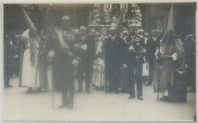 POSTAL ANTIGUA DE SAN SEBASTIAN. PORCESION. AUTORIDADES MILITARES EN PRIMER PLANO