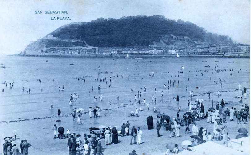 POSTAL DE SAN SEBASTIAN. LA PLAYA