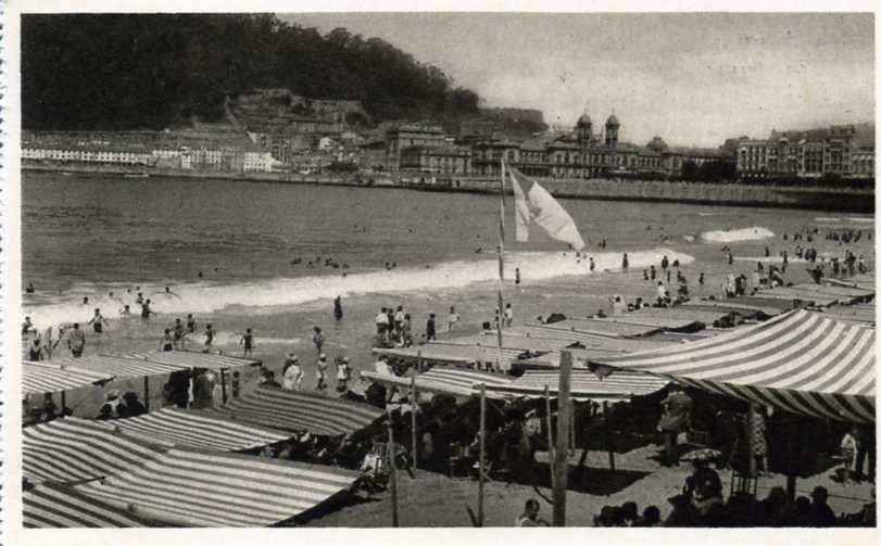 POSTAL DE SAN SEBASTIAN. LA PLAYA