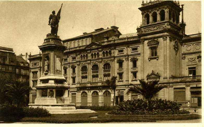 POSTAL DE SAN SEBASTIAN.  TEATRO VICTORIA EUGENIA Y ESTATUA  DE OQUENDO