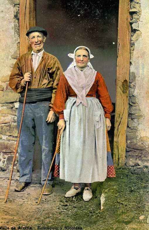 POSTAL DE VALLE DE ARRATIA EUSTAGIO Y NICOLASA