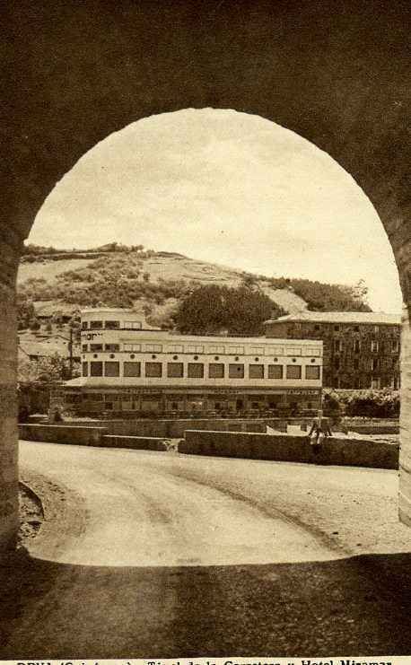 DEVA (GUPUZCOA). TUNEL DE LA CARRETERA Y HOTEL MIRAMAR