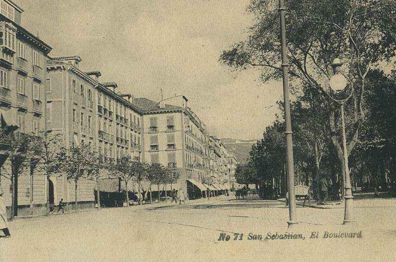 POSTAL DE SAN SEBASTIAN. Nº 71. EL BOULEVARD.