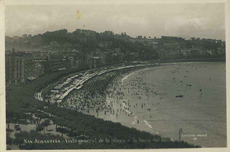 POSTAL DE SAN SEBASTIAN. VISTA GENERAL DE LA PLAYA A LA HORA DEL BAÑO.