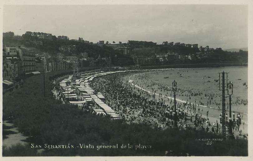 POSTAL DE SAN SEBASTIAN. VISTA GENERAL DE LA PLAYA.