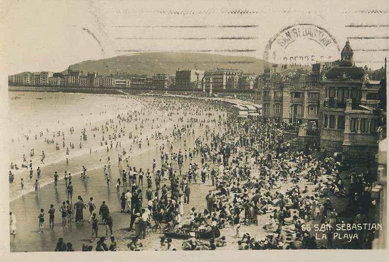 POSTAL DE SAN SEBASTIAN. Nº 66. LA PLAYA.