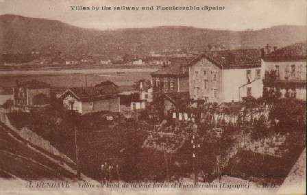 POSTAL ANTIGUA DEL PAIS VASCO. HENDAYE VILLAS AU BORD DE LA VOIE FERREE ET FUENTERRABIA Nº 71