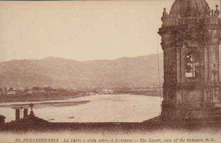 POSTAL ANTIGUA DEL PAIS VASCO. FUENTERRABIA LA TORRE Y VISTA SOBRE EL BIDASSOA