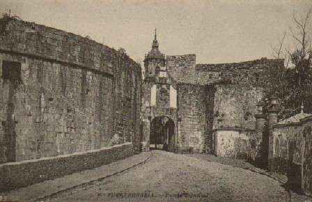 POSTAL ANTIGUA DEL PAIS VASCO. FUENTERRABIA PUERTA PRINCIPAL