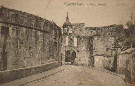POSTAL ANTIGUA DEL PAIS VASCO. FUENTERRABIA PUERTA PRINCIPAL