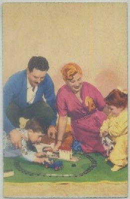 POSTAL ROMANTICA. PAREJA CON HIJO