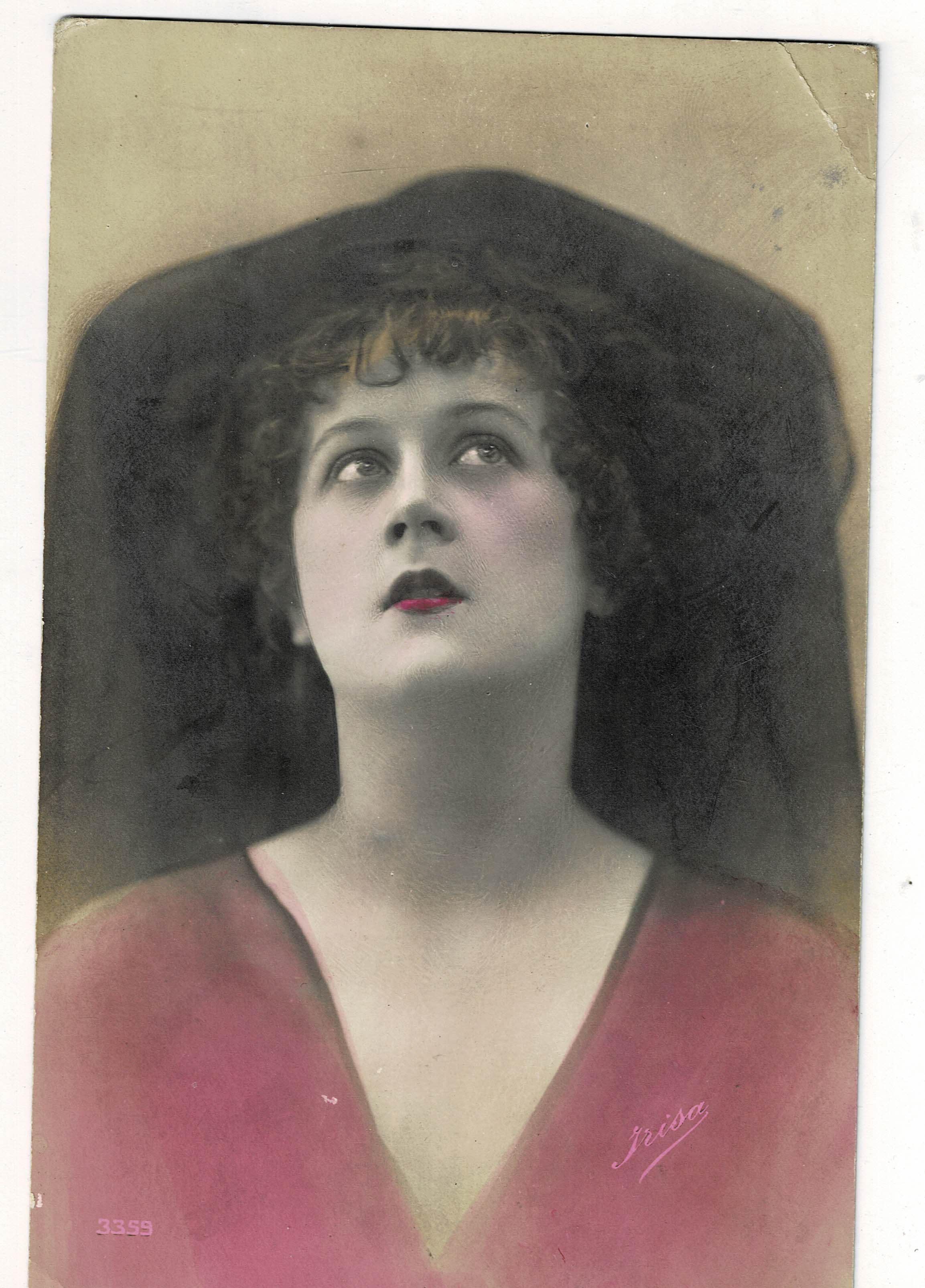 POSTAL ROMANTICA MUJER A COLOR.