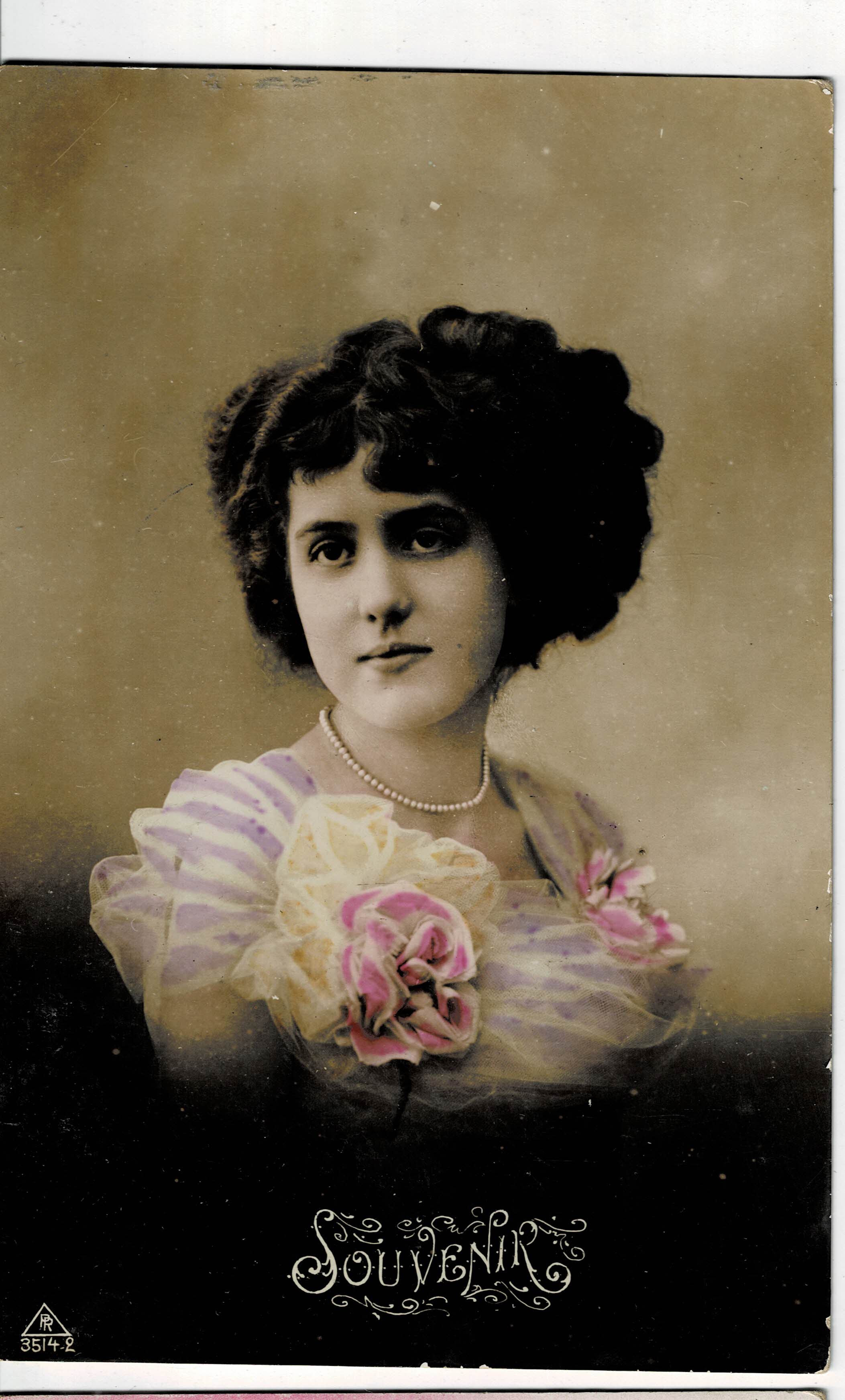 POSTAL ROMANTICA MUJER SOUVENIR.