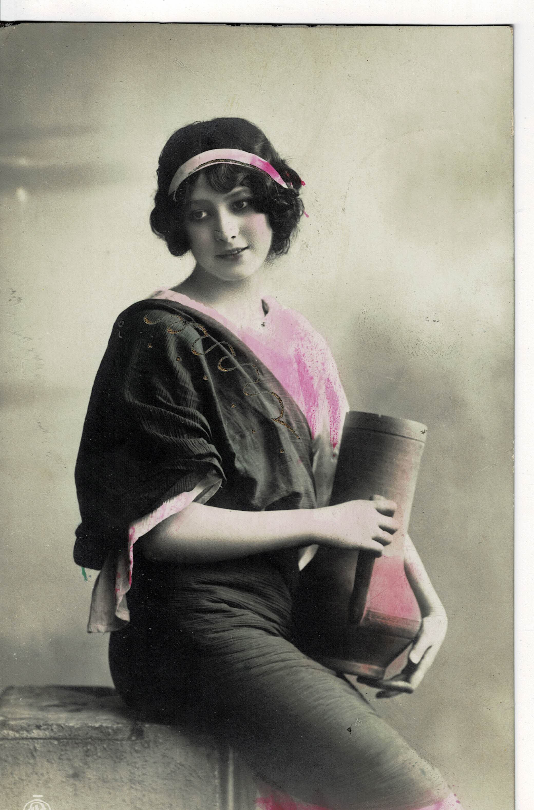 POSTAL ROMANTICA MUJER.