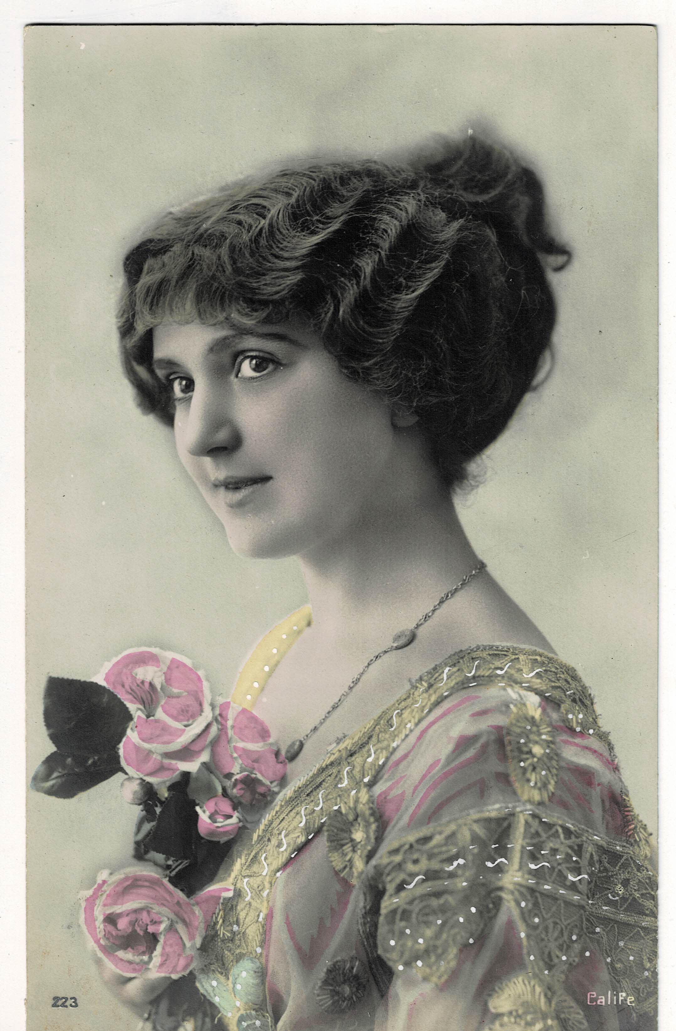 POSTAL ROMANTICA MUJER.