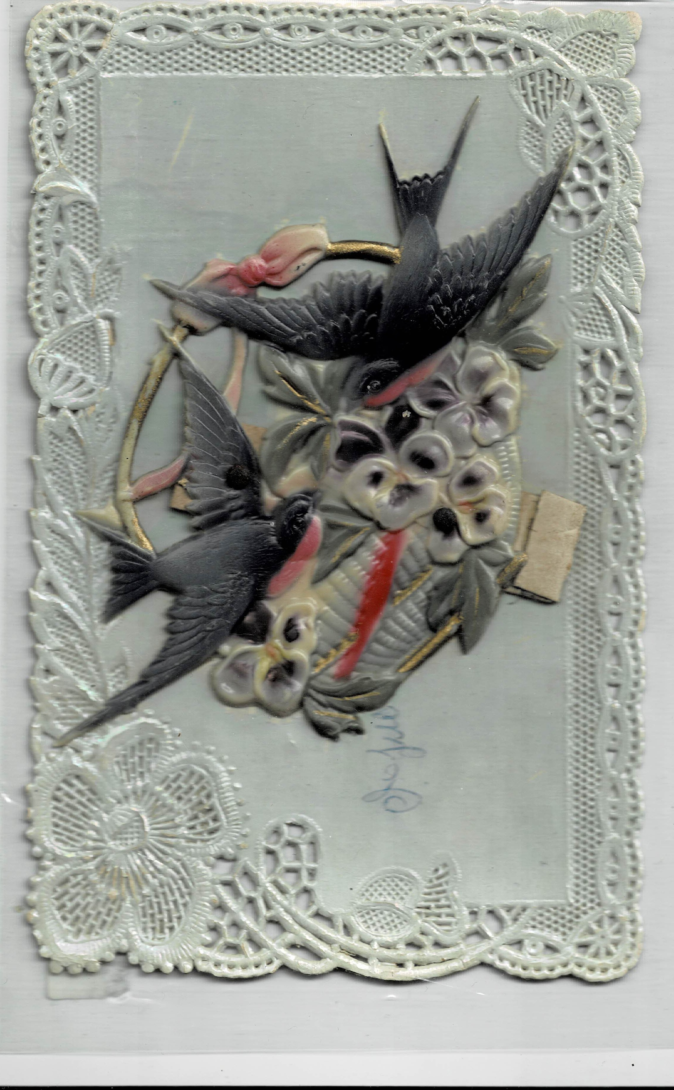 POSTAL ROMANTICA CON GOLONDRINAS EN RELIEVE.
