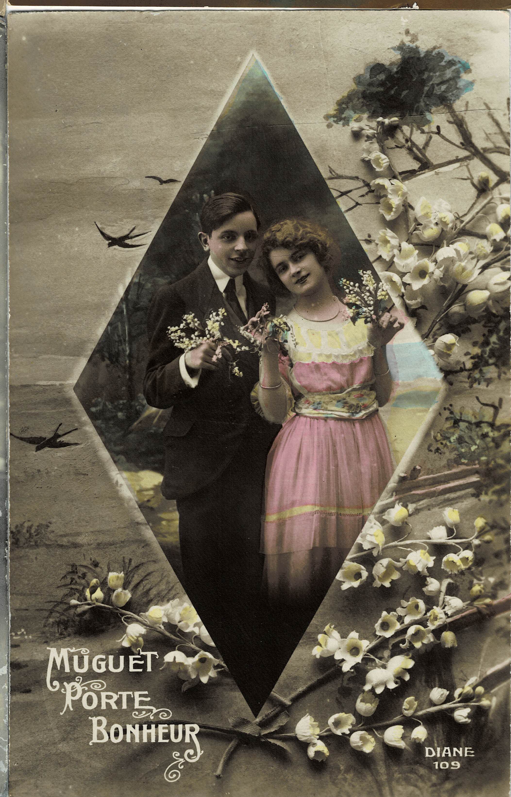 POSTAL ROMANTICA PAREJA EN ROMBO CON FLORES.