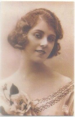 POSTAL ROMANTICA: SEÑORITA
