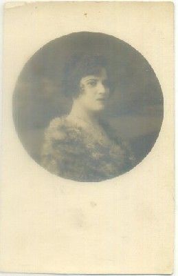 POSTAL ROMANTICA: SEÑORITA