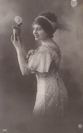 POSTAL ROMANTICA. SEÑORITA