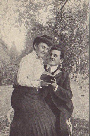 POSTAL ROMANTICA. PAREJA HOMBRE Y MUJER