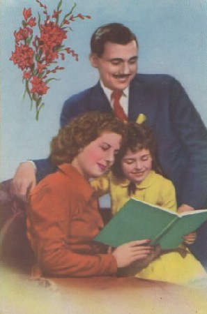 POSTAL ROMANTICA. PAREJA CON NIÑA