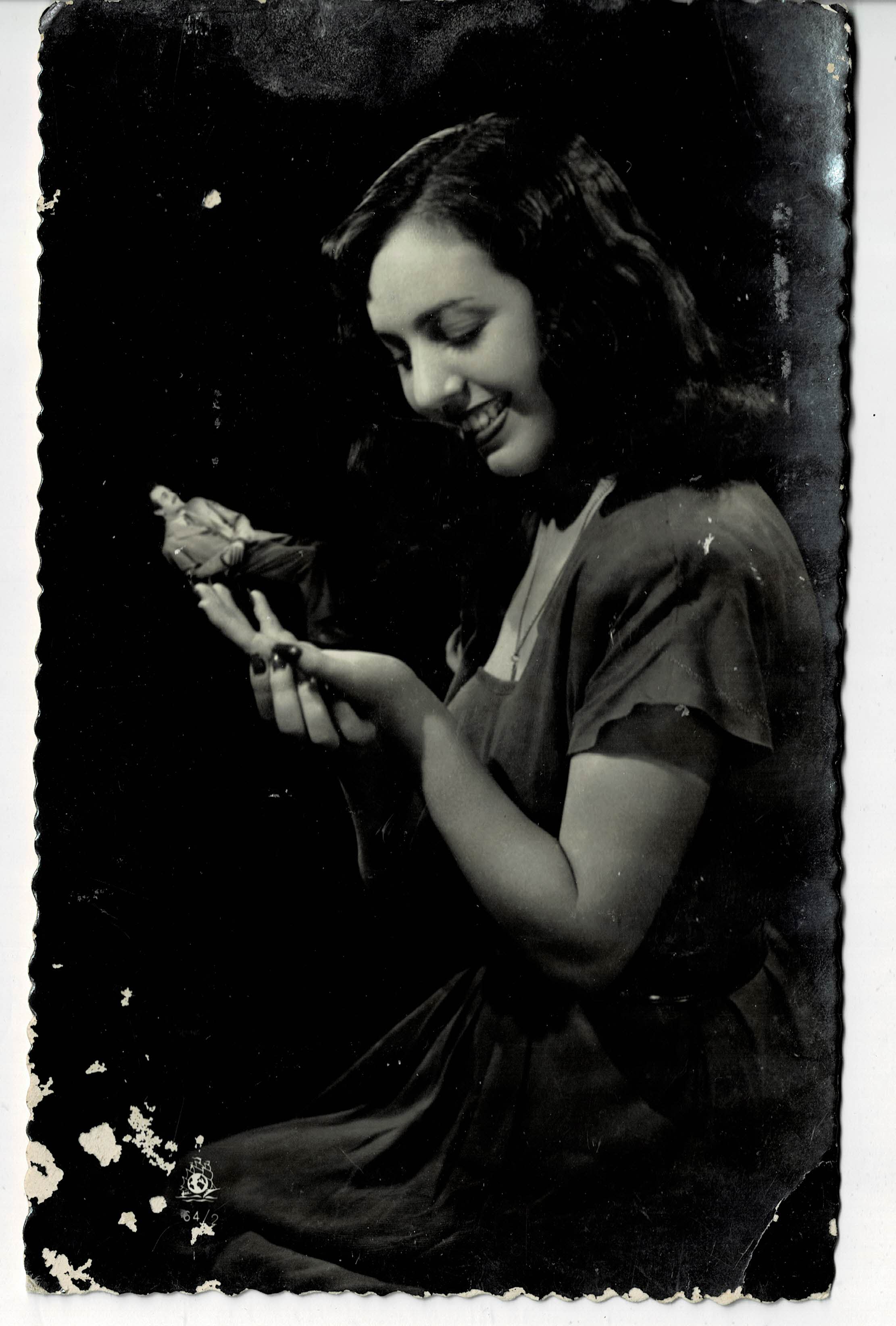 POSTAL ROMANTICA MUJER.