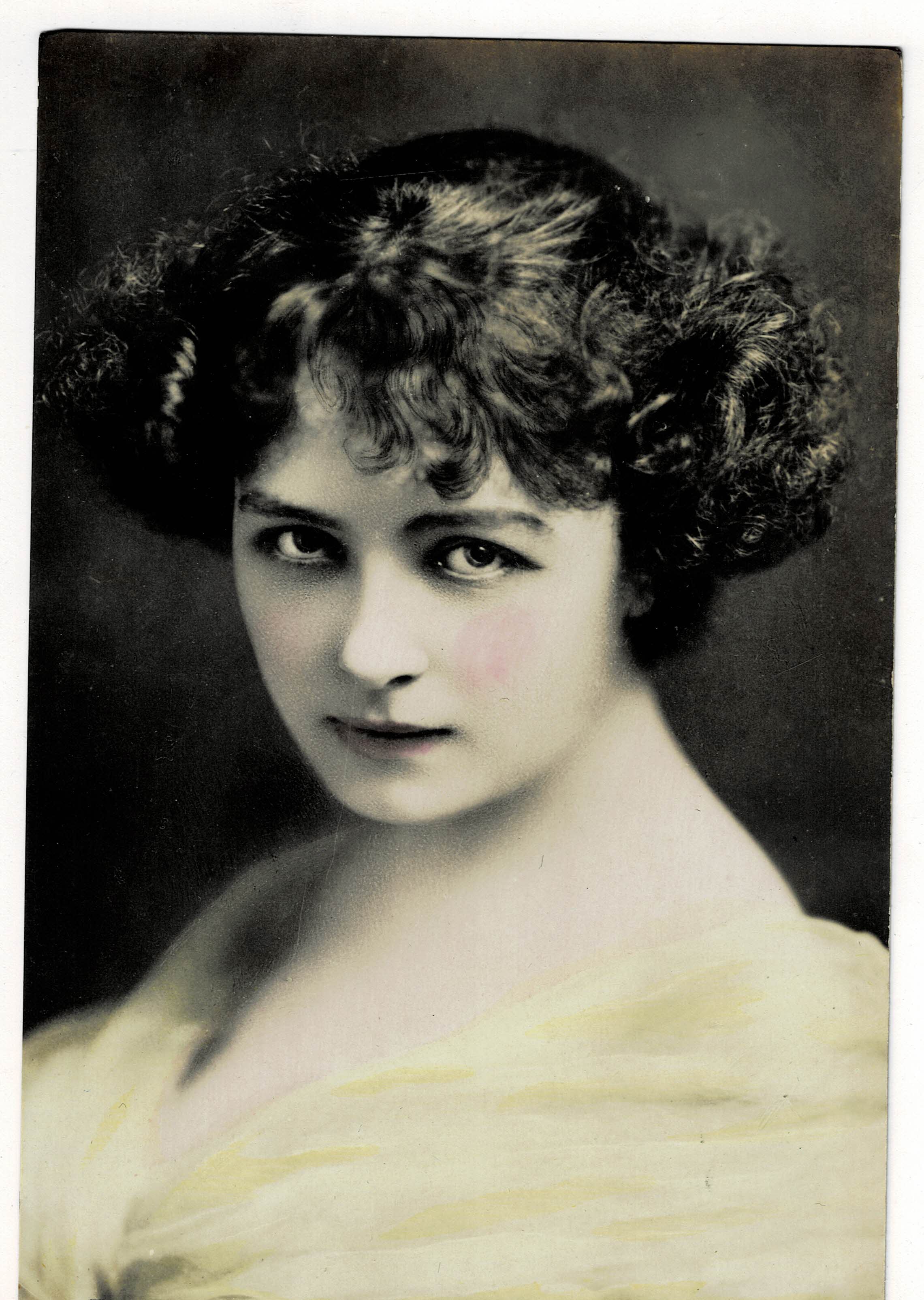 POSTAL ROMANTICA MUJER.