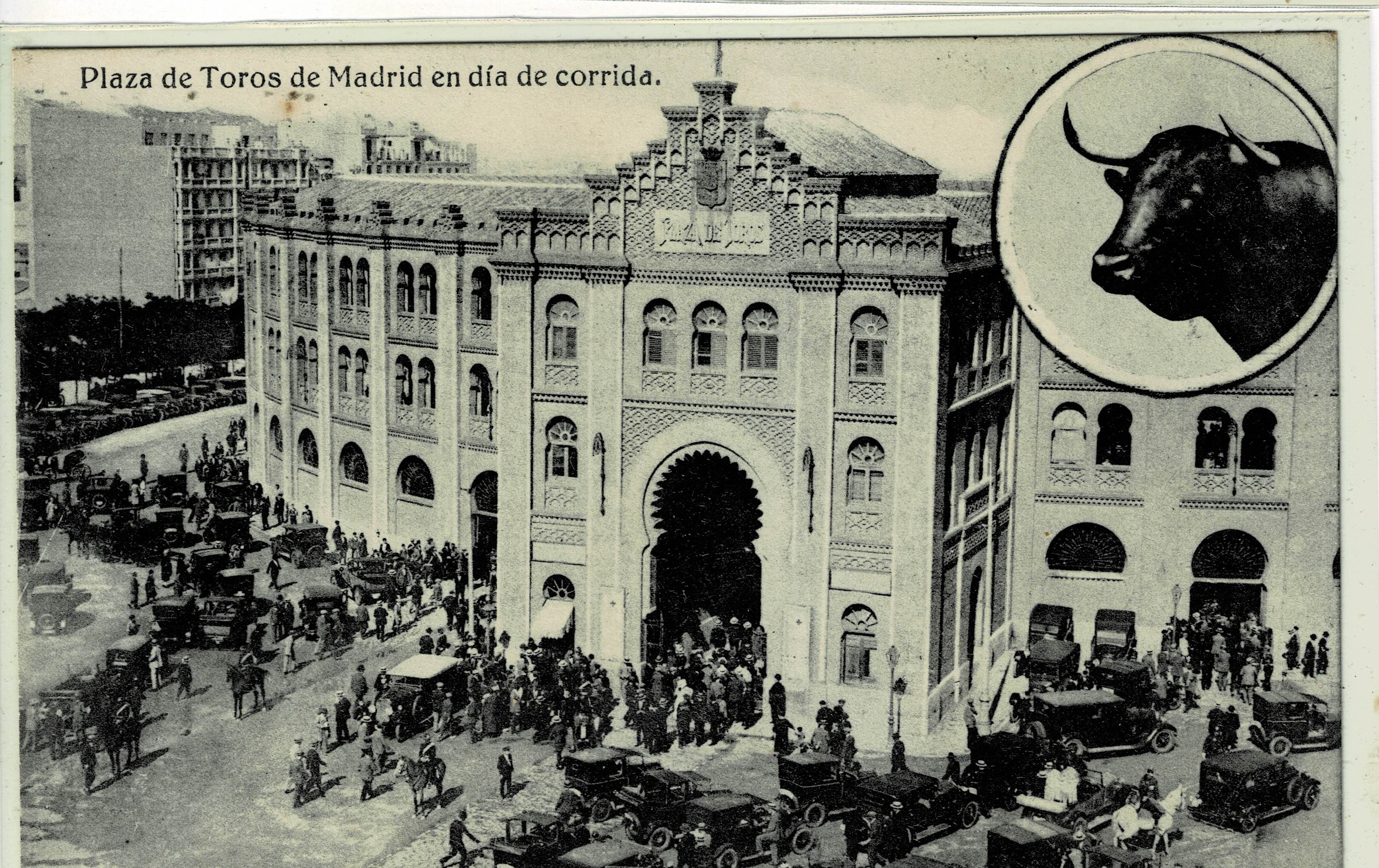 POSTAL TAURINA. PLAZA DE TOROS DE MADRID EN DIA DE CORRIDA.