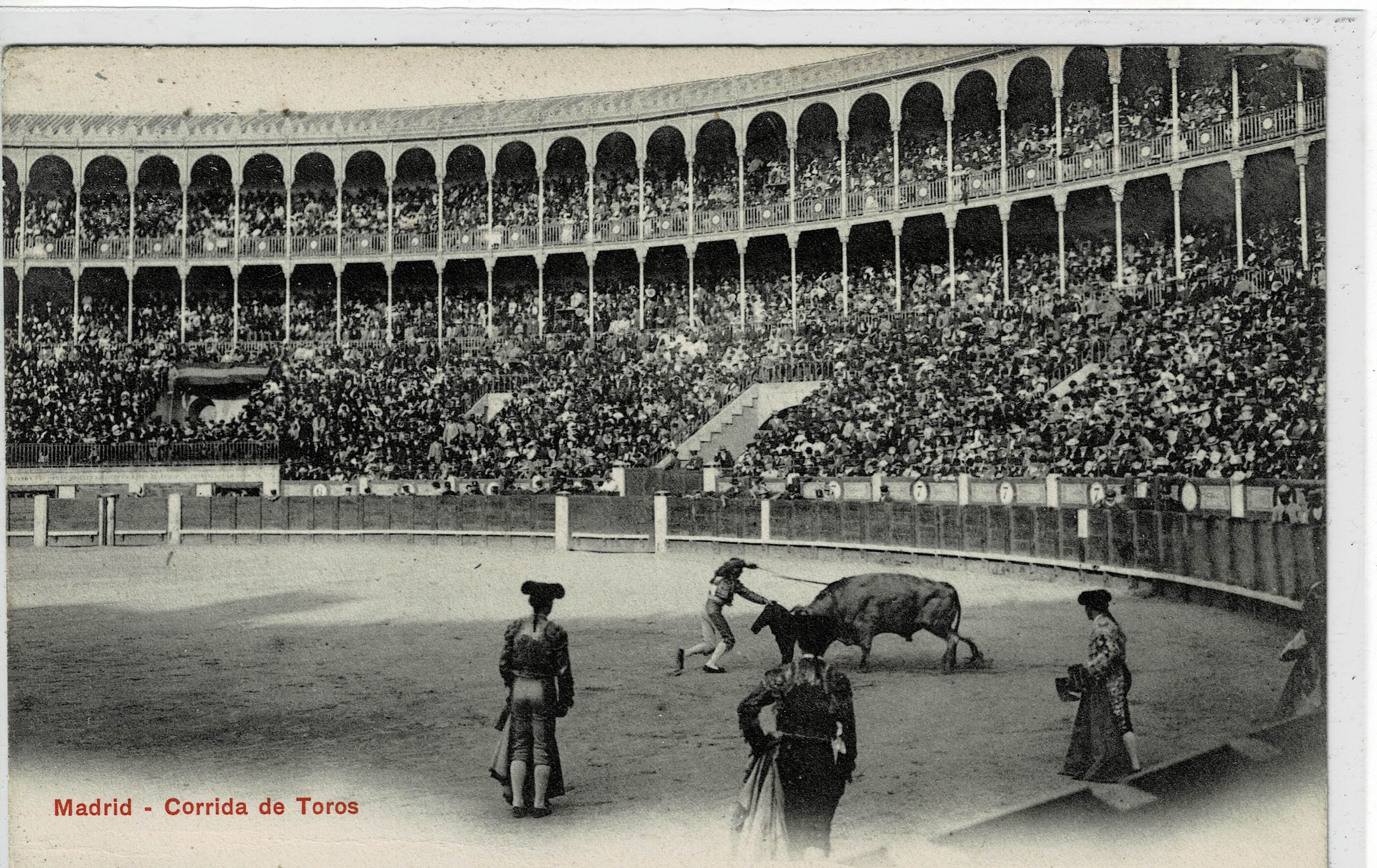 POSTAL TAURINA. CORRIDA DE TOROS EN MADRID.