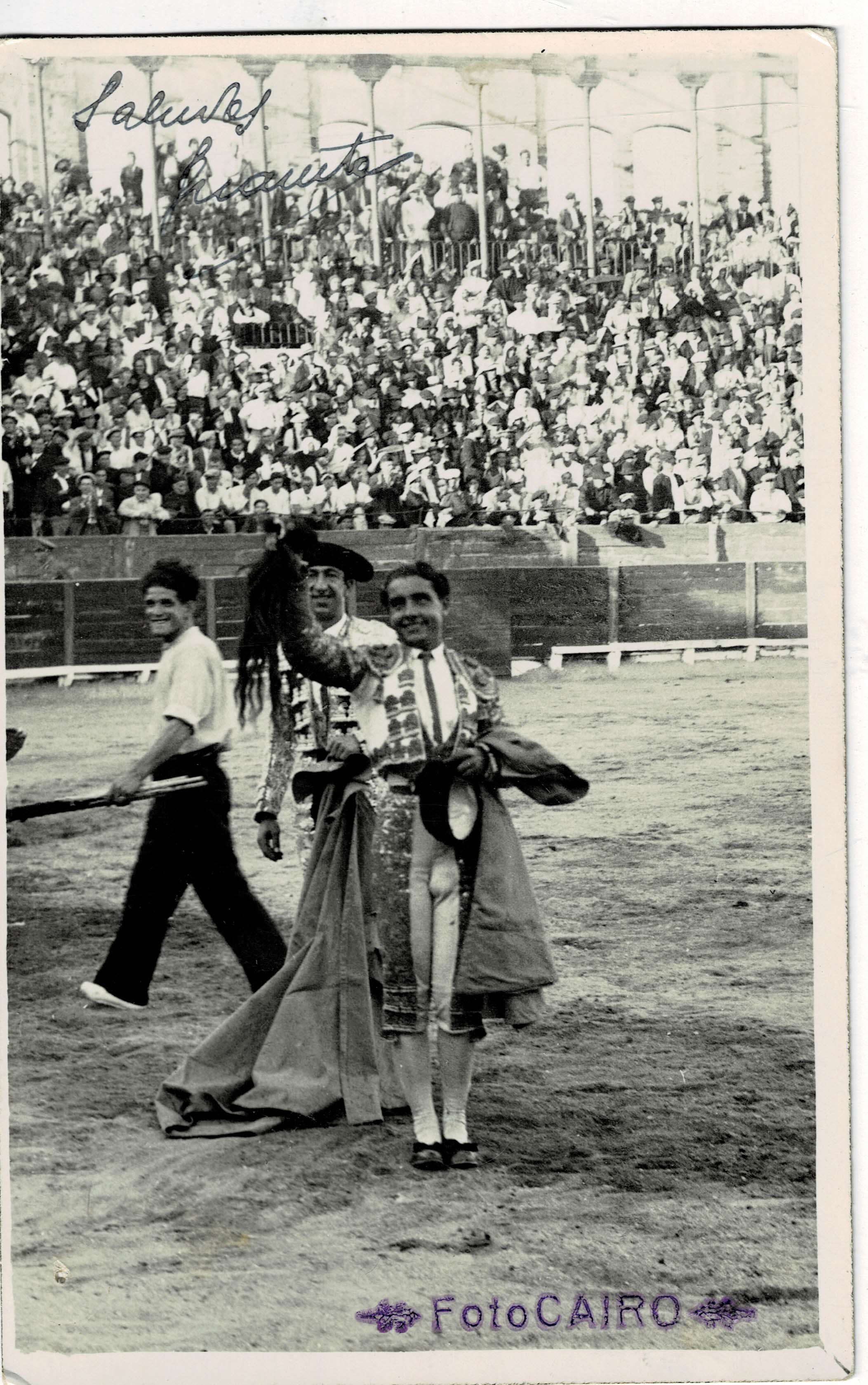 POSTAL TAURINA. TORERO AL FINAL DE LA FAENA