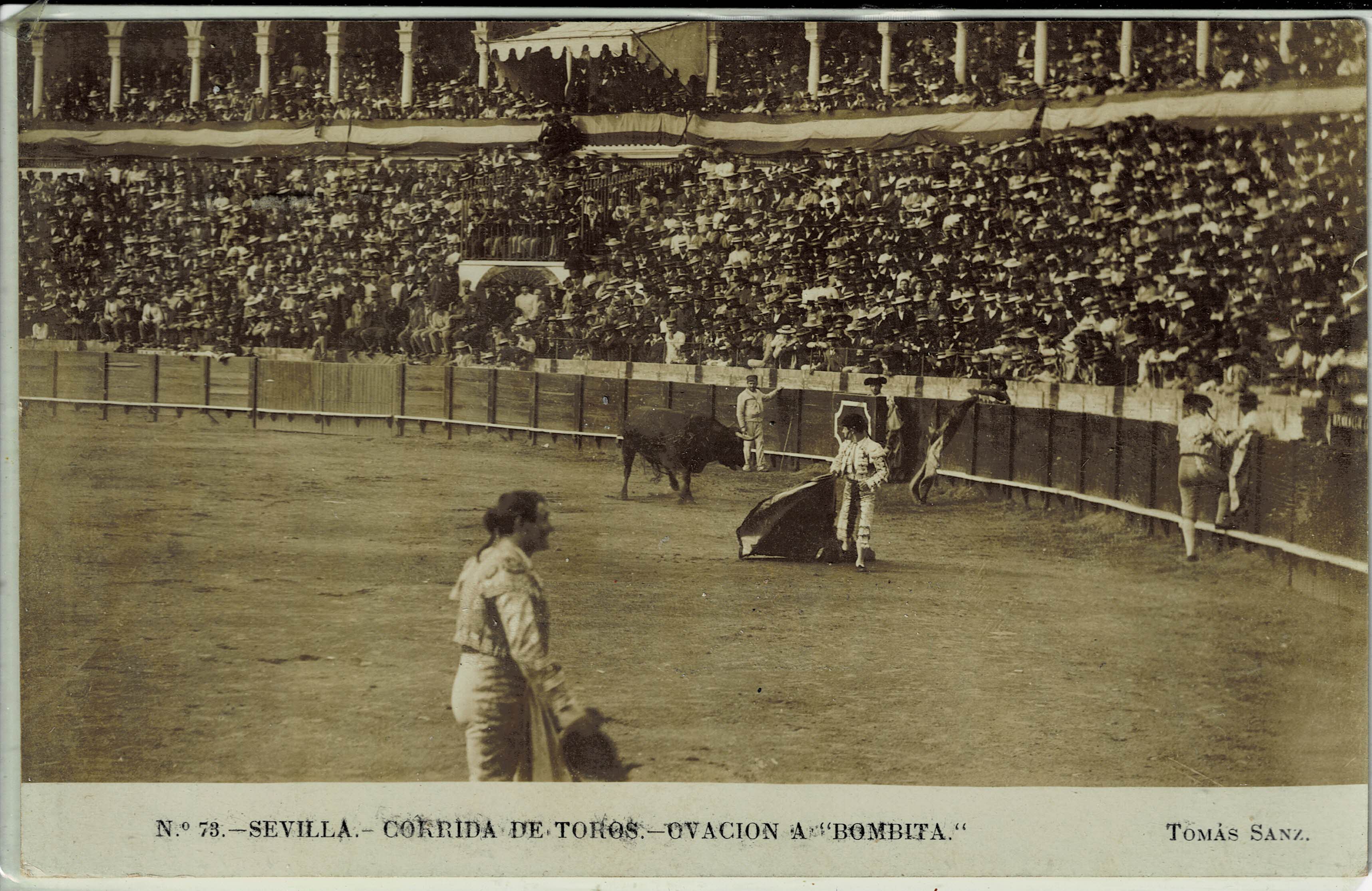 POSTAL TAURINA. SEVILLA. CORRIDAS DE TOROS. OVACION A BOMITA Nº73