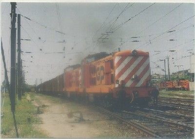 POSTAL DE TRENES. Nº B15. DUPLA TRACÇAO DE LOCOMOTIVAS 1400