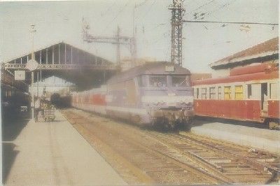 POSTAL DE TRENES. EL CATALAN-TALGO EN NARBONA. LOC. SERIE 67400