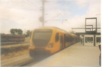 FOTOGRAFIA DE TRENES. 15X10 CM. ESTACION DE AVEIRO AÑO 2004