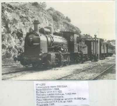 POSTAL DE TRENES Nº 4202. LOC. VAPOR 030/2564. CONST. POR S.E.C.N. EN 1928. FREGENADA AÑO 1965